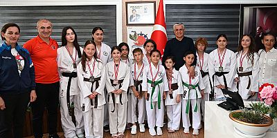 Kemer Belediyesi Karate Takımı’ndan 16 madalya 