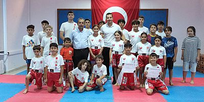 Kemer Belediyesi Kick Boks sporcuları kuşak atladı