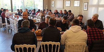 Kemer Belediyesi’nden şoförlere kahvaltı