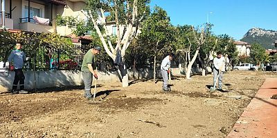 Kemer Belediyesi’nden yeşil alanlarda çalışmalar