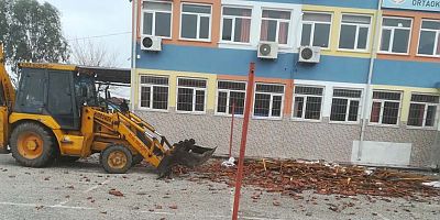 Kemer Belediyesi'nin eğitime desteği sürüyor