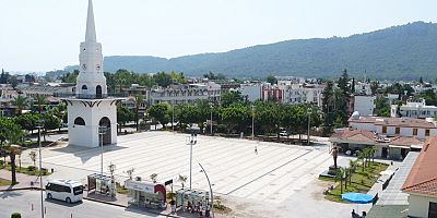 Kemer Cumhuriyet Meydanı yenilendi