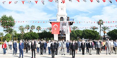 Kemer'de 29 Ekim Cumhuriyet Bayramı kutlandı