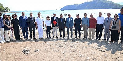 Kemer’de 575 metrelik deniz bariyeri takıldı 