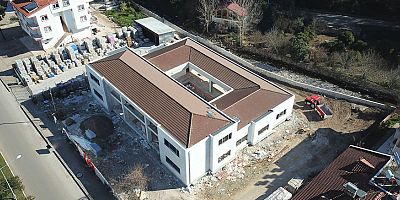 Kemer'de anaokulu ve sanat okulu inşaatları hızla ilerliyor