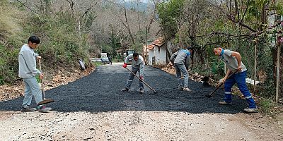 Kemer’de asfalt bakım ve reglaj çalışmaları