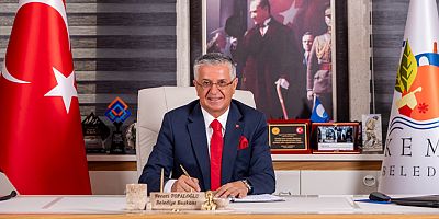 Kemer’de aynı salonda tiyatro ve sinema olacak