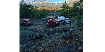 Kemer’de çıkan orman yangını büyümeden söndürüldü