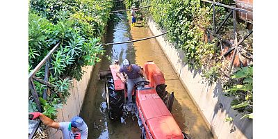 Kemer’de dere temizliği