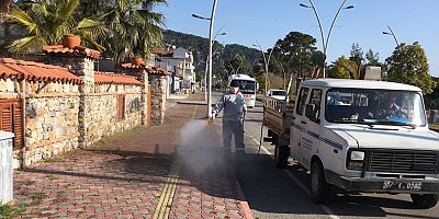 Kemer'de dezenfekte çalışmaları hızla devam ediyor