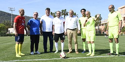 Kemer'de futbol buluşması