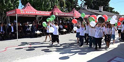 Kemer’de İlköğretim Haftası coşkuyla kutlandı