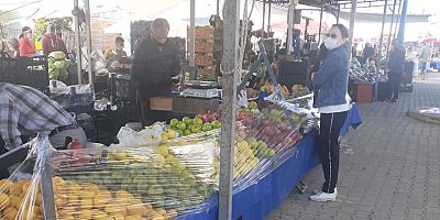 Kemer'de pazarlarda gereken tedbirler alınmaya devam ediliyor