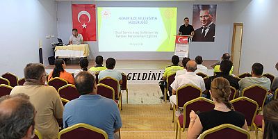 Kemer’de servis şoförlerine eğitim