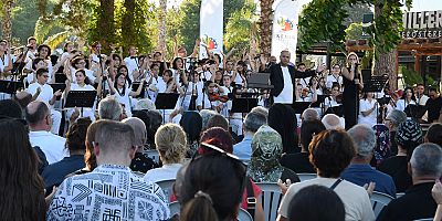 Kemer’de sokak hayvanları yararına üçüncü konser