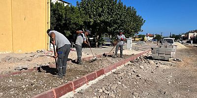 Kemer’de yol ve kaldırım çalışmaları