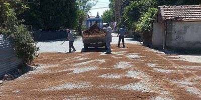 Kemer’de yol ve kaldırım çalışmaları