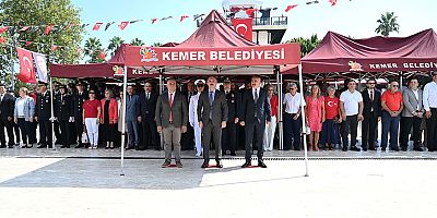 Kemer’de Zafer Bayramı töreni