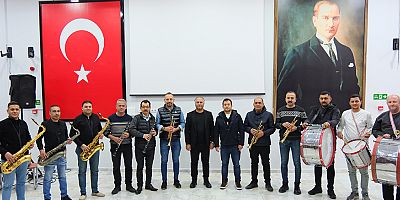 Kemer’den, Burdur Belediye Bando ekibine destek 