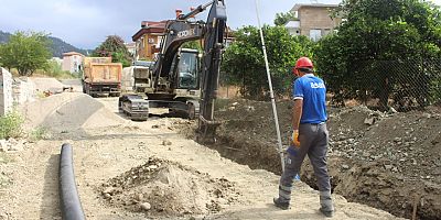 Kemer Göynük’te yeni imar yollarına kanalizasyon
