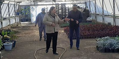 Kemer’in çiçekleri sezona hazır