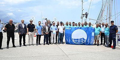 Kemer’in marinası 29’uncu mavi bayrağını aldı
