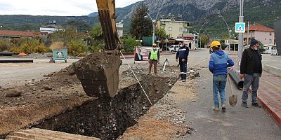 Kemer Kuzdere’de alt yapı çalışması sürüyor