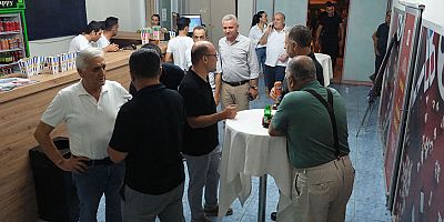 Kemer protokolü Atatürk filmini izledi