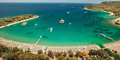 Kemer, turizmde hareketli günler yaşıyor