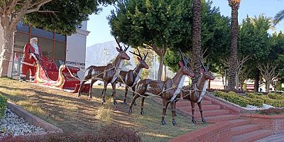 Kemer yeni yıl için süslendi