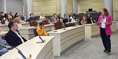 Kepez Belediyesi personeline ‘Etkili İletişim Becerileri Eğitimi’  