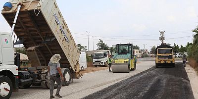 Kepez çalışıyor, ilçe yolları yenileniyor