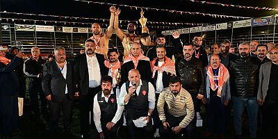 Kepez’de 12 yıl sonra er meydanı kuruldu: 984 pehlivan kıyasıya mücadele etti