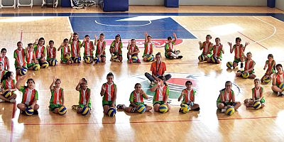 Kepez’de fileye yeni sultanlar yetişiyor