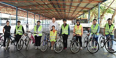 Kepez’de kadınlar hayallerine pedal çevirdi 