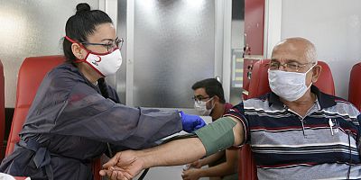 Kepez’de ‘Kan ver can olsun’ kampanyası sürüyor