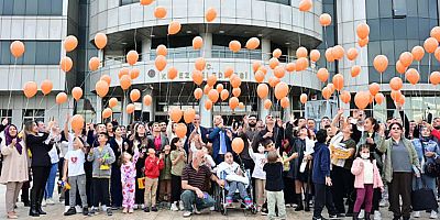 Kepez’de lösemiye karşı turuncu umutlar gökyüzüne yükseldi