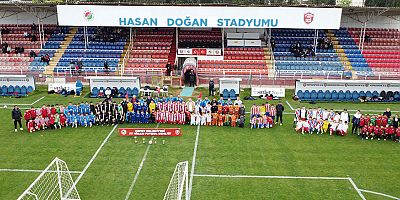 Kepez’de minik kramponlar 23 Nisan için sahada  