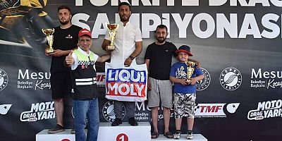 Kepez’de motodrag şampiyonları kupalarını aldı