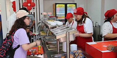 Kepez'de Öğrenci Kent Lokantası’na yoğun ilgi