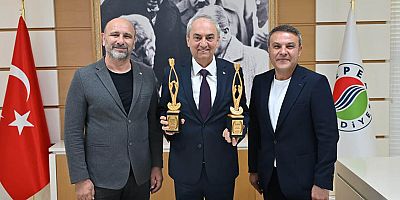 Kepez’de sanata çifte ödül
