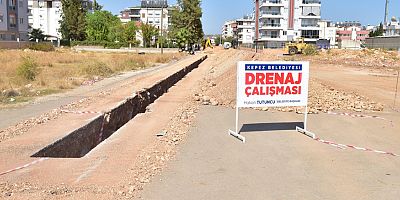 Kepez’de yağmur suyu hattı çalışmaları devam ediyor