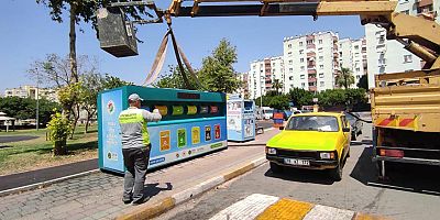 Kepez’de yanan Mobil Atık Getirme Merkezleri yenilendi