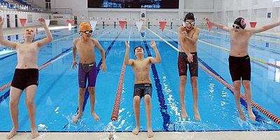 Kepez’de yüzme keyfi kışın da devam ediyor