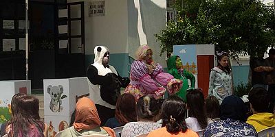 Kepez’den çocuklara masal gibi tiyatro gösterisi