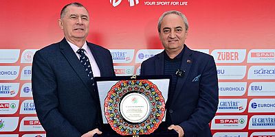 Kepez’e şampiyona övgüsü