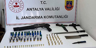Kepez İlçesinde Ruhsatsız Silah Operasyonu
