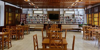 Kepez’in Emekliler Lokalinde çaylar taze