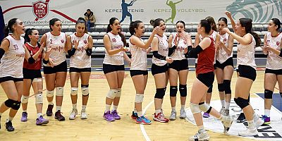 Kepez’in file sultanları set vermedi