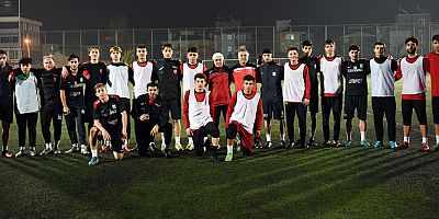 Kepez’in gençleri büyüklerle oynuyor